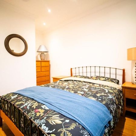 Stay With Serena Homes , One Bedroom Apartment بورلي المظهر الخارجي الصورة